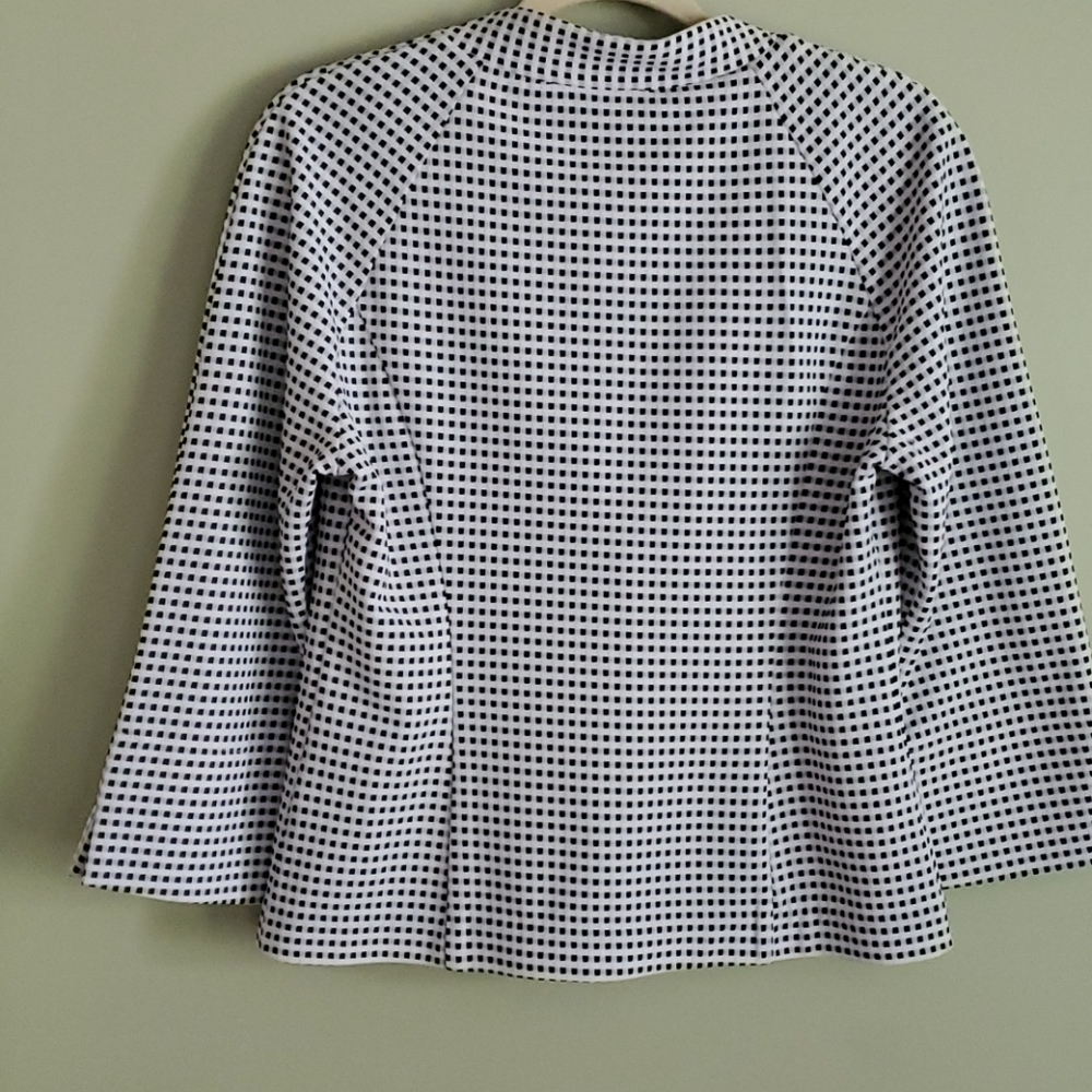 Jacket - Picture 2 of 4